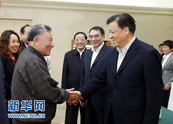     4��21����22�գ��й��������ξֳ�ί�������ӛ̎��ӛ����ɽ���|���{(di��o)�����@��4��21�գ�����ɽ�ړ�����h�o(j��)���^ͬ�W(xu��)���h���M(j��n)�����H�н��������A��ӛ�� ���i �z